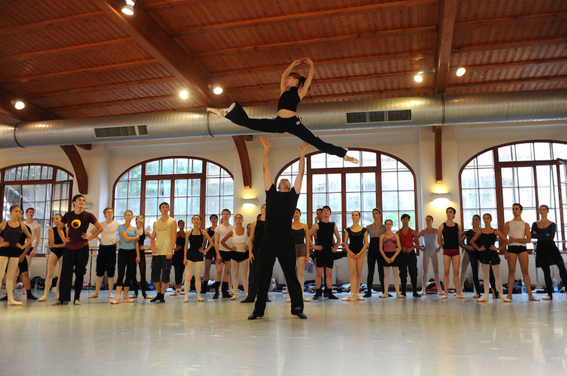 Daria Klimentová and Tamas Solymosi teaching at International Ballet Masterclasses in Prague. Photo: Private archive of D.K.